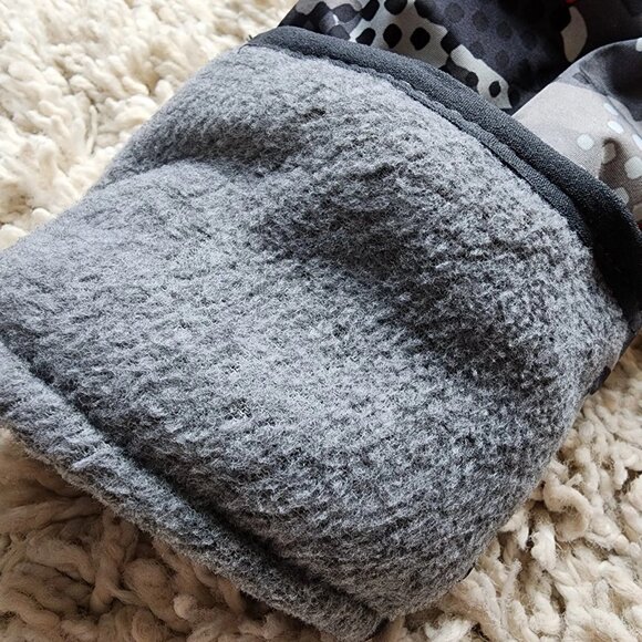 Wippette Baby Boys Camo Snowsuit W/ Hood Fur Trim & Footed Design Size 6-9 Month - Picture 10 of 10